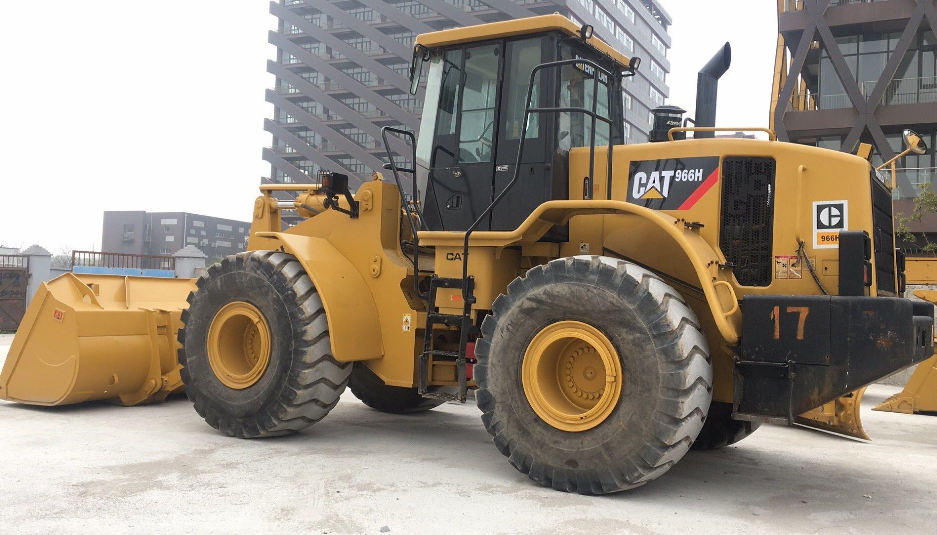 China 
                中古の Cat 966h ホイールローダ（ Caterpillar 966 950 966g ローダ）
             supplier