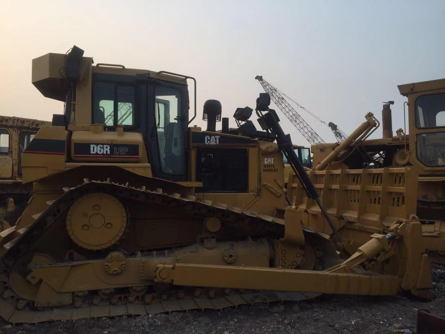 China 
                Gebruikte Cat dozer Caterpillar D6h bulldozer
             leverancier