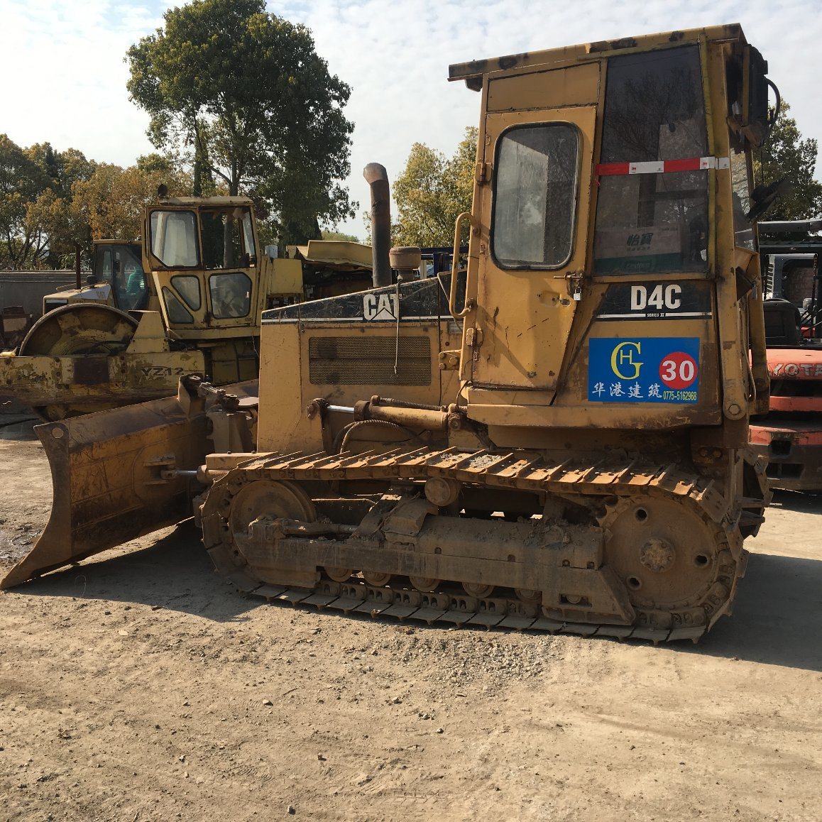 Used Cat Small Dozer D4c LGP Caterpillar D4c LGP Bulldozer