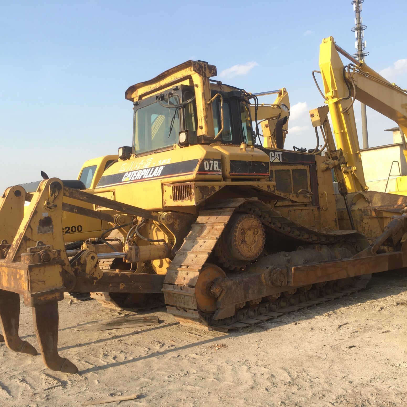 China 
                중고 Caterpillar D7R 크롤러 불도저 Cat D7R 트랙터 오리지널
             supplier