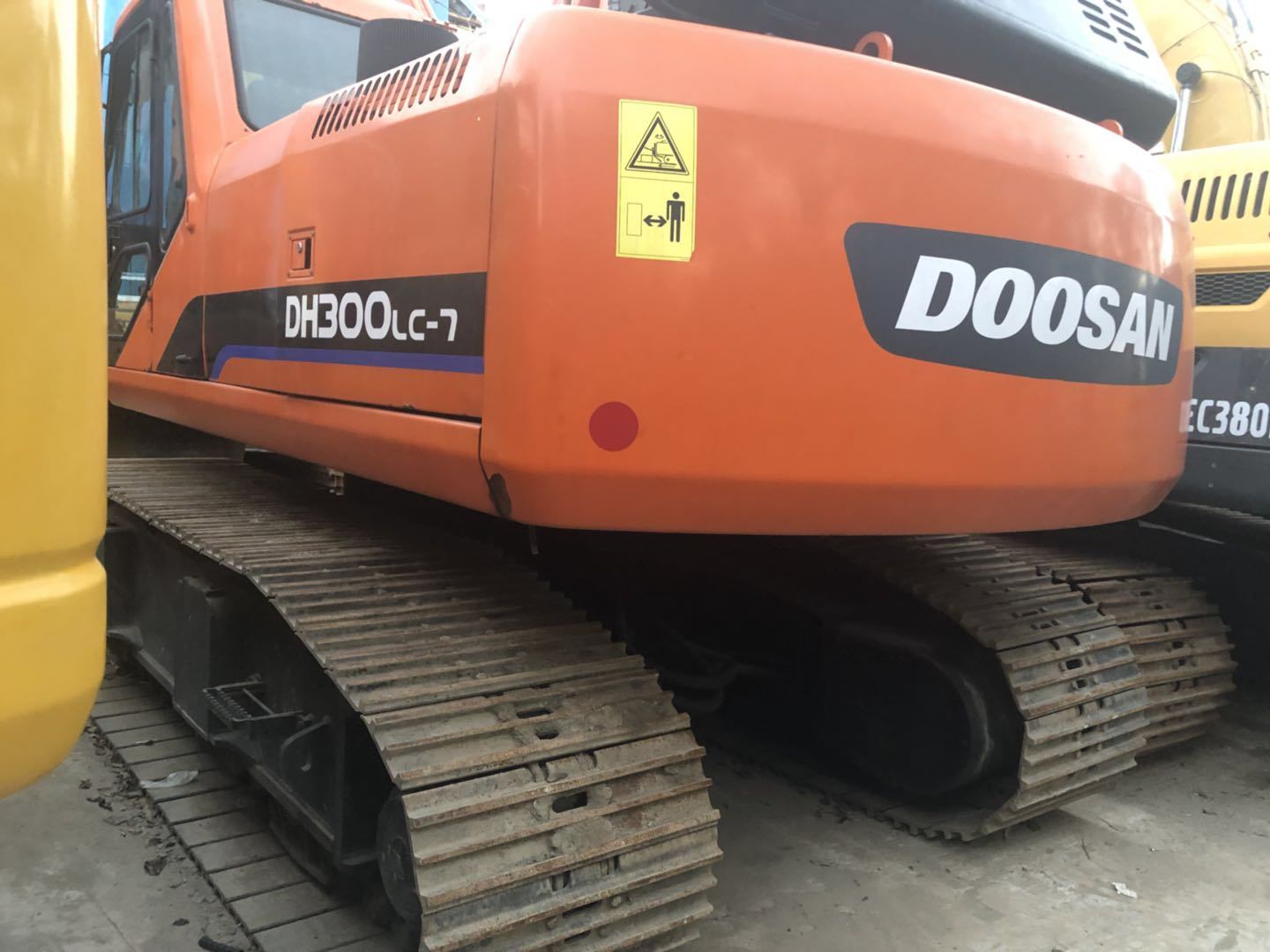 China 
                Máquina de construção utilizados Doosan DH300LC-7 Escavadoras
             fornecedor