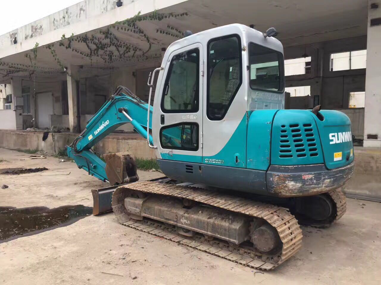 Used Construction Machinery Hydraulic Excavator Sunward Swe80 Crawler Excavator for Sale