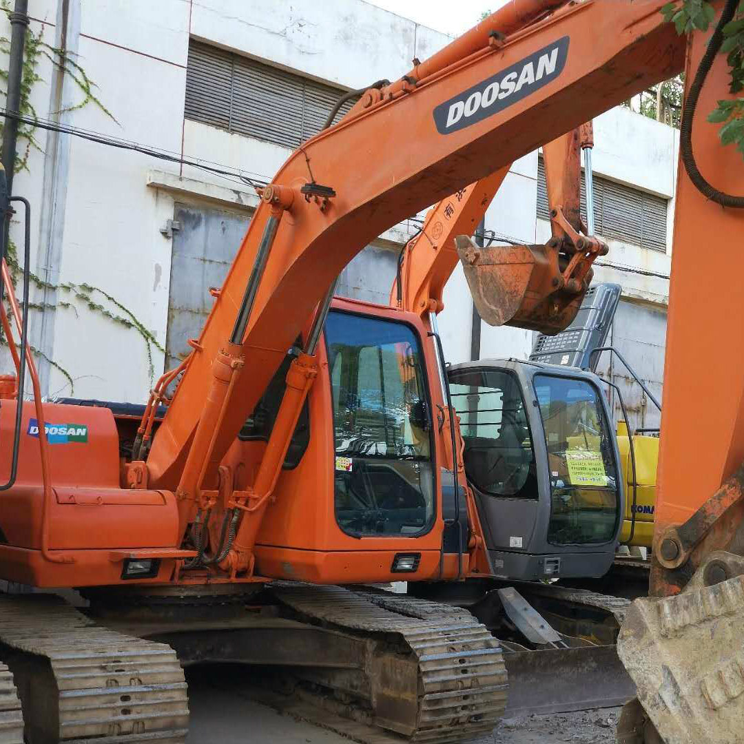 Used Doosan Crawler Excavator Dh150LC-7 in Good Condition