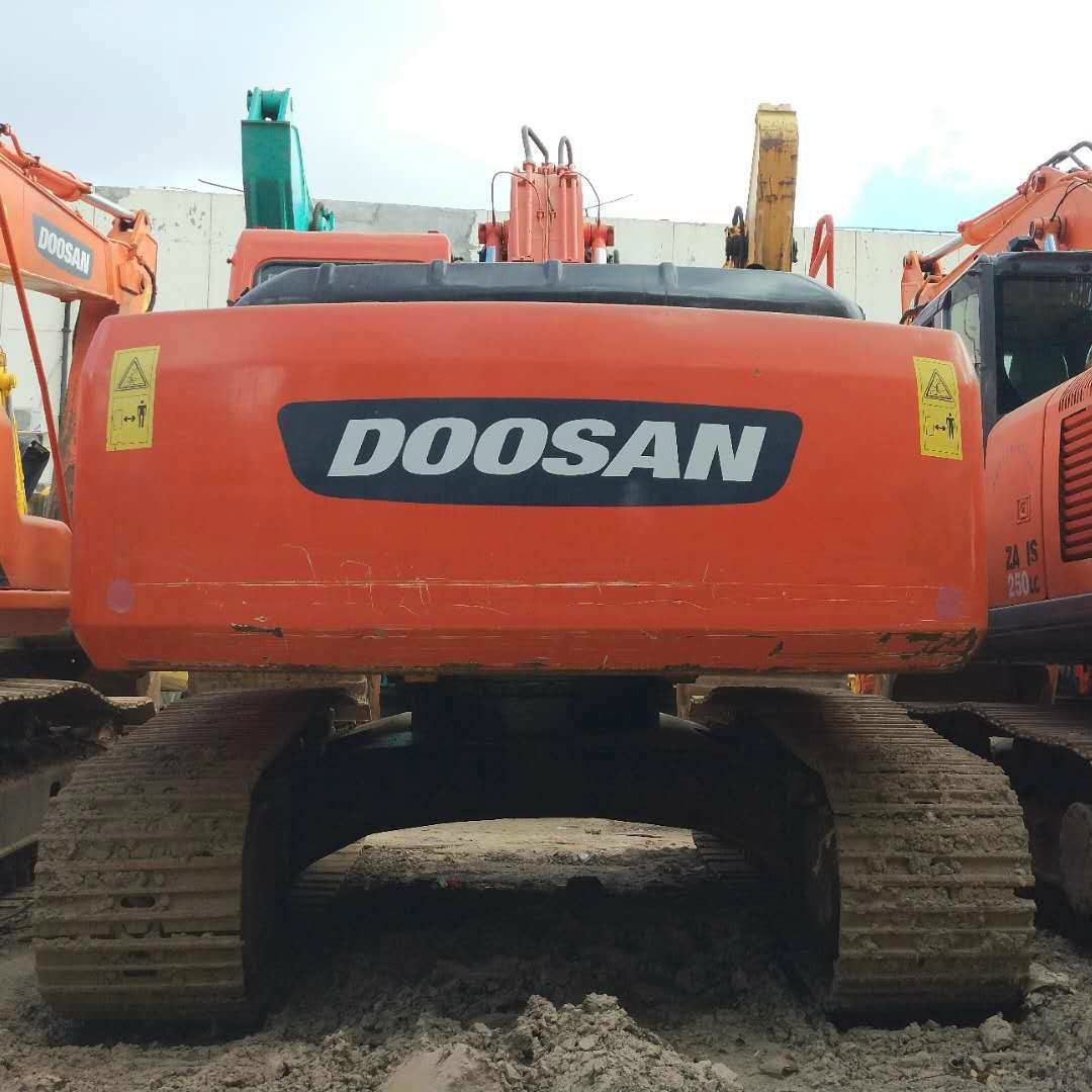 Used Doosan Excavator Dh220LC -7 in Good Condition