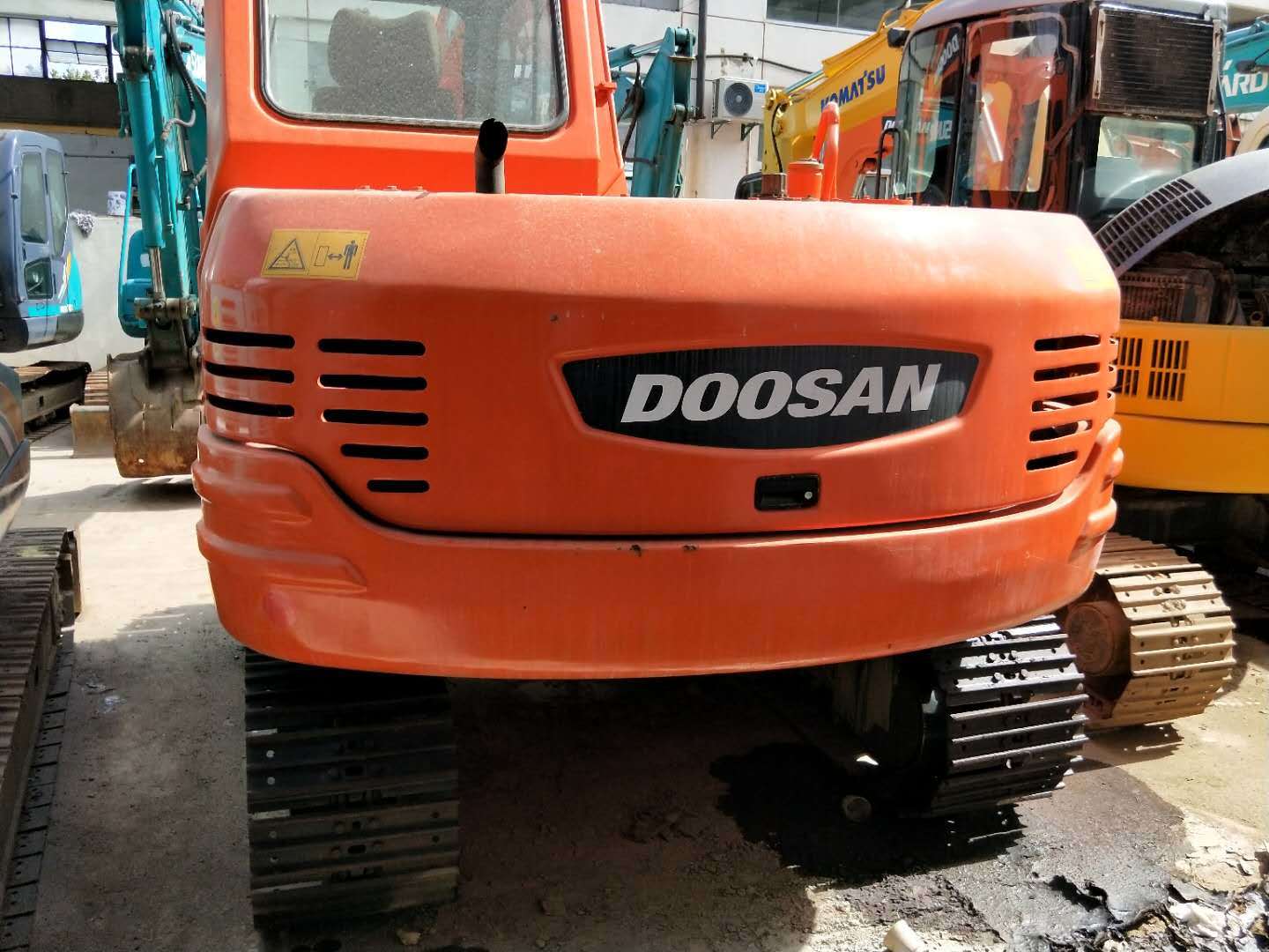 Chine 
                Utilisé Doosan hydraulique sur chenilles Pelle Dh 80/utilisé Excavadora pour la vente
             fournisseur