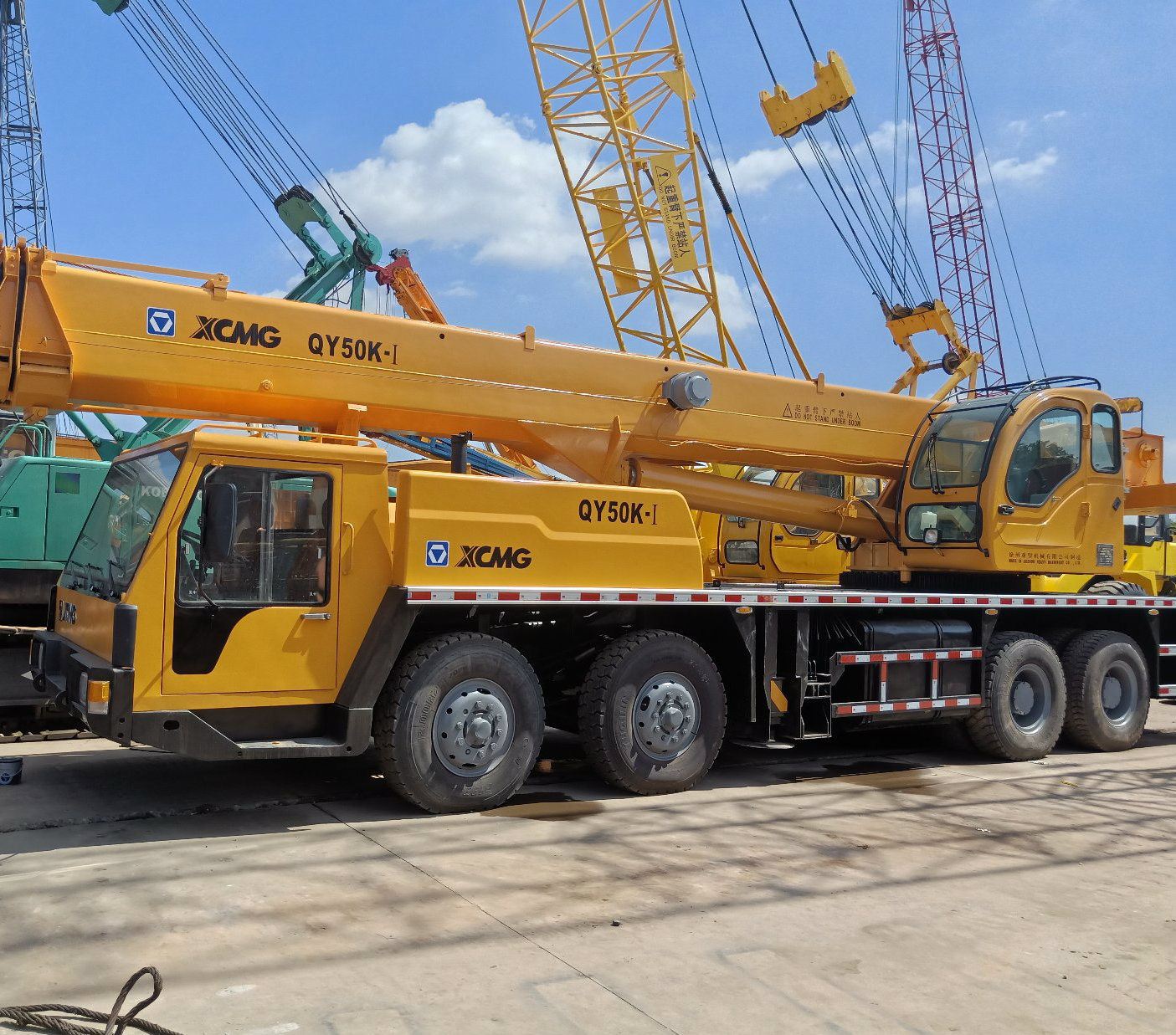 Used Heavy Mobile Xugong Truck Crane 50ton in Good Quality!