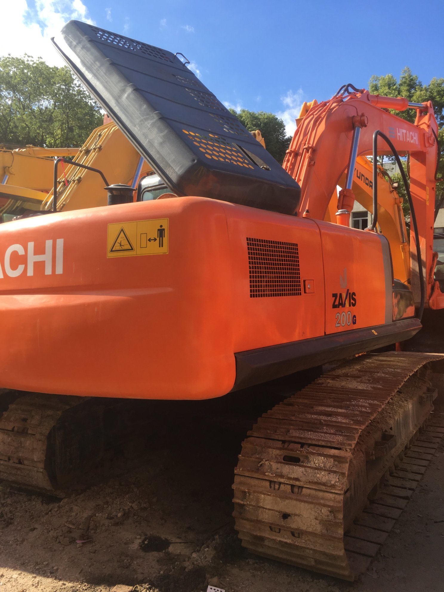 Used Hitachi 200A Excavator Crawler Excavator for Sale