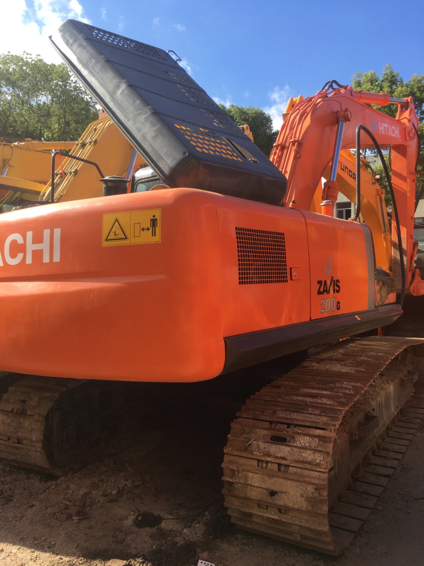 Used Hitachi 200g Excavator Crawler Excavator for Sale