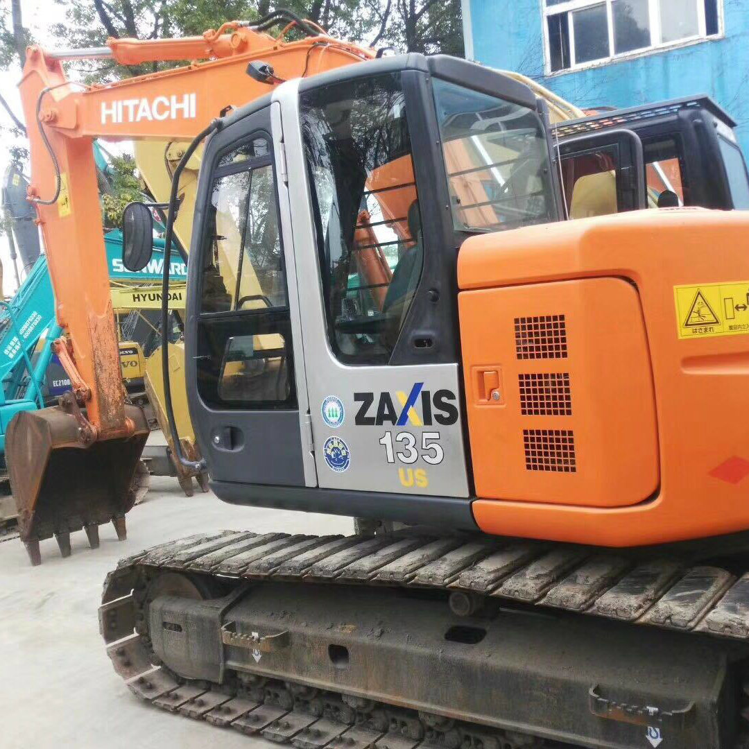 China 
                Used Hitachi Excavators 135 in Good Condition
             supplier
