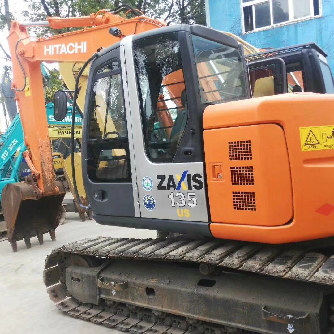 China 
                中古の Hitachi Excavators Zx135 を販売に使用
             supplier