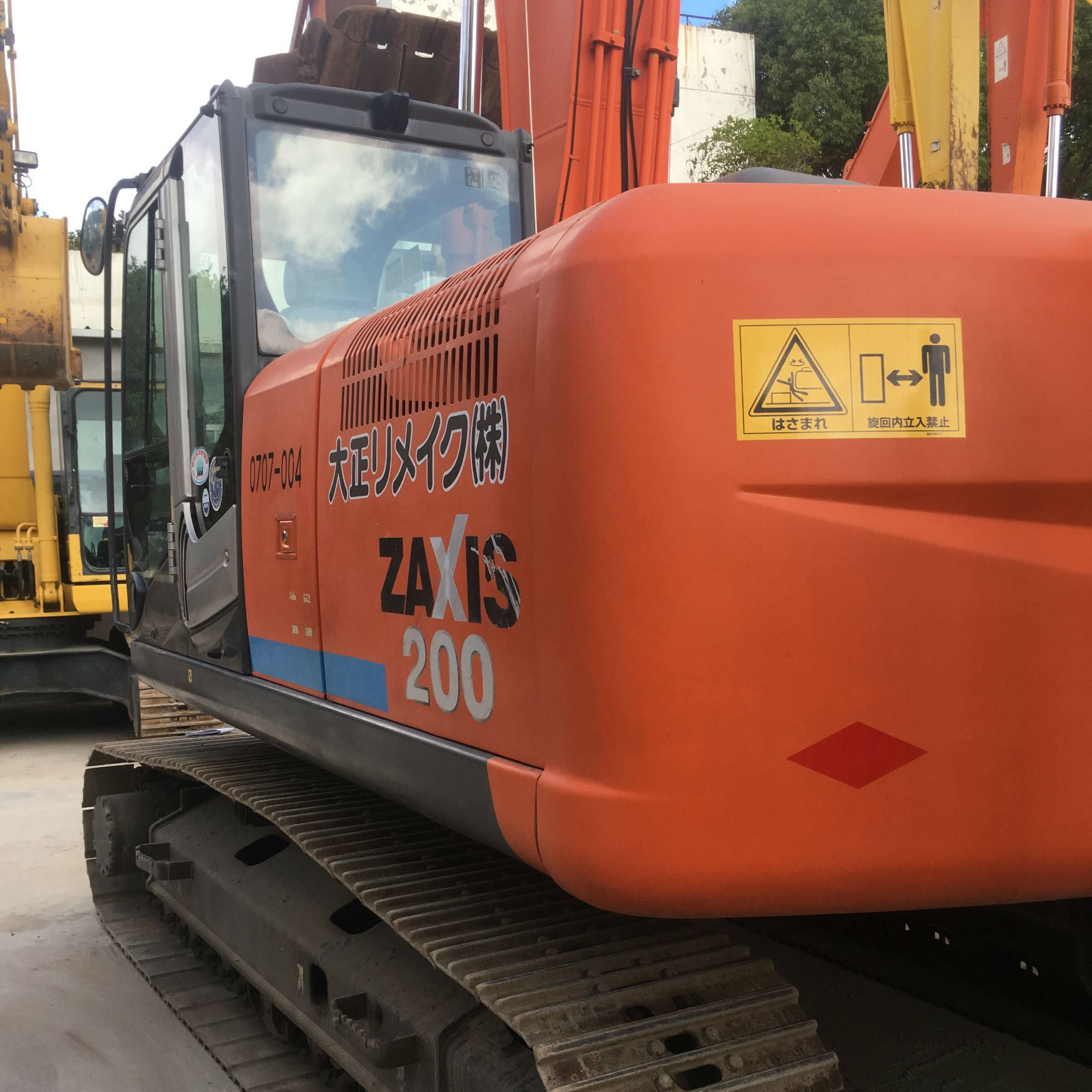Used Hitachi Excavators Zx200 / Zx210 for in Good Quality