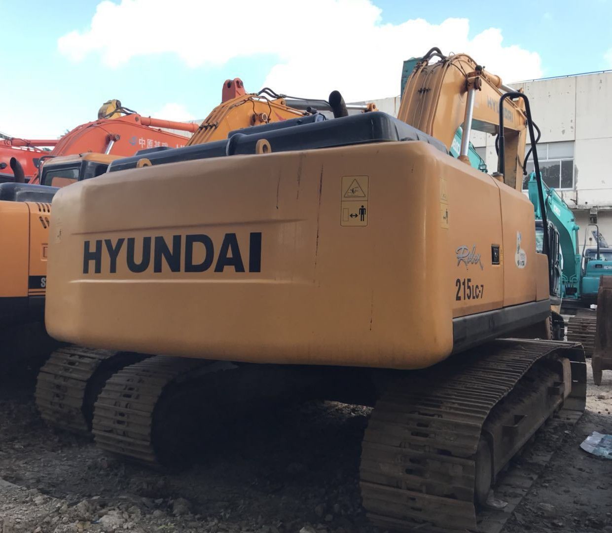China 
                Used Hyundai 215LC-7t Excavator for Sale
             supplier