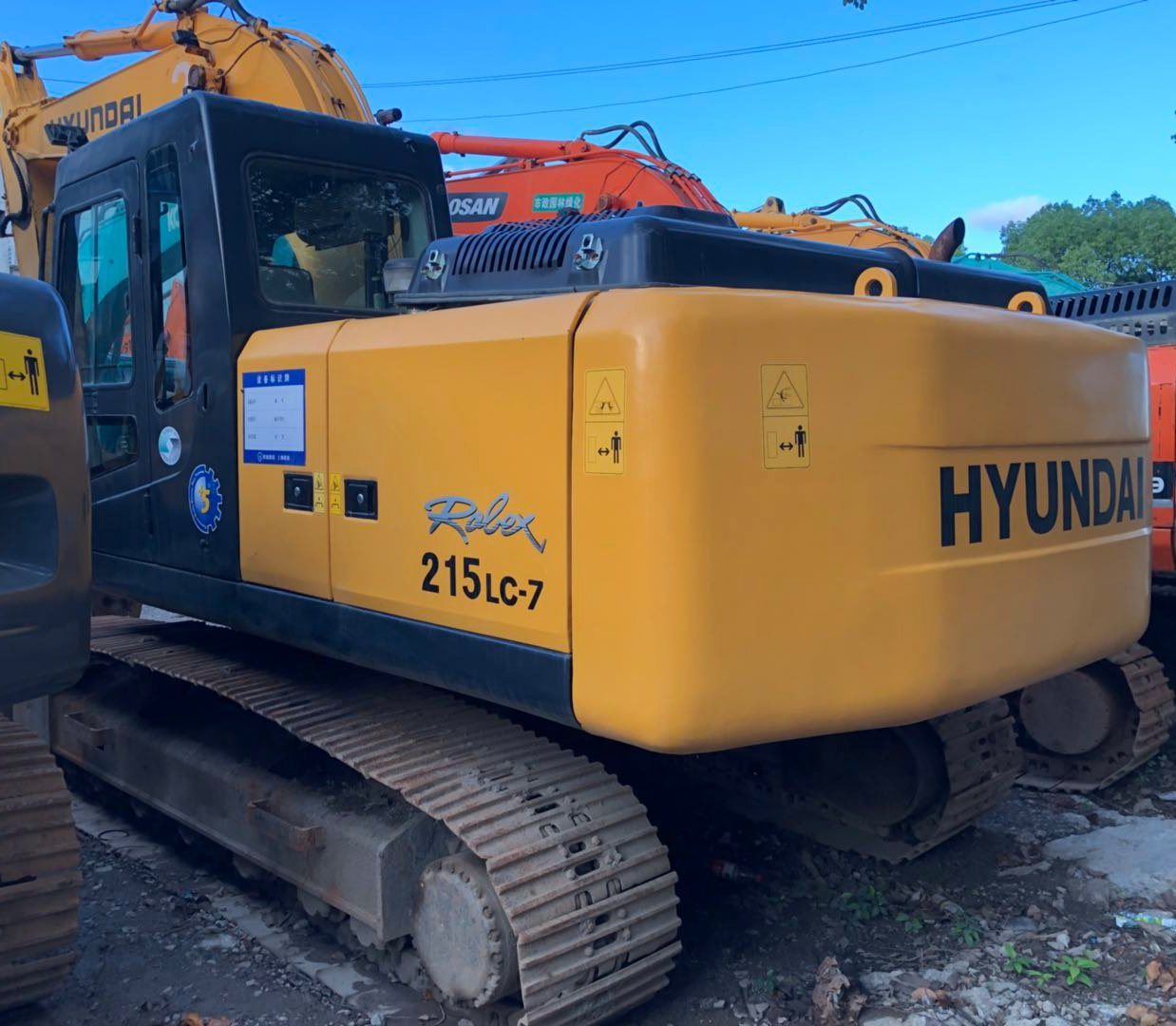 Chine 
                Utilisé Hyundai Hyundai 215-7 de marque pour la vente d′excavateur
             fournisseur