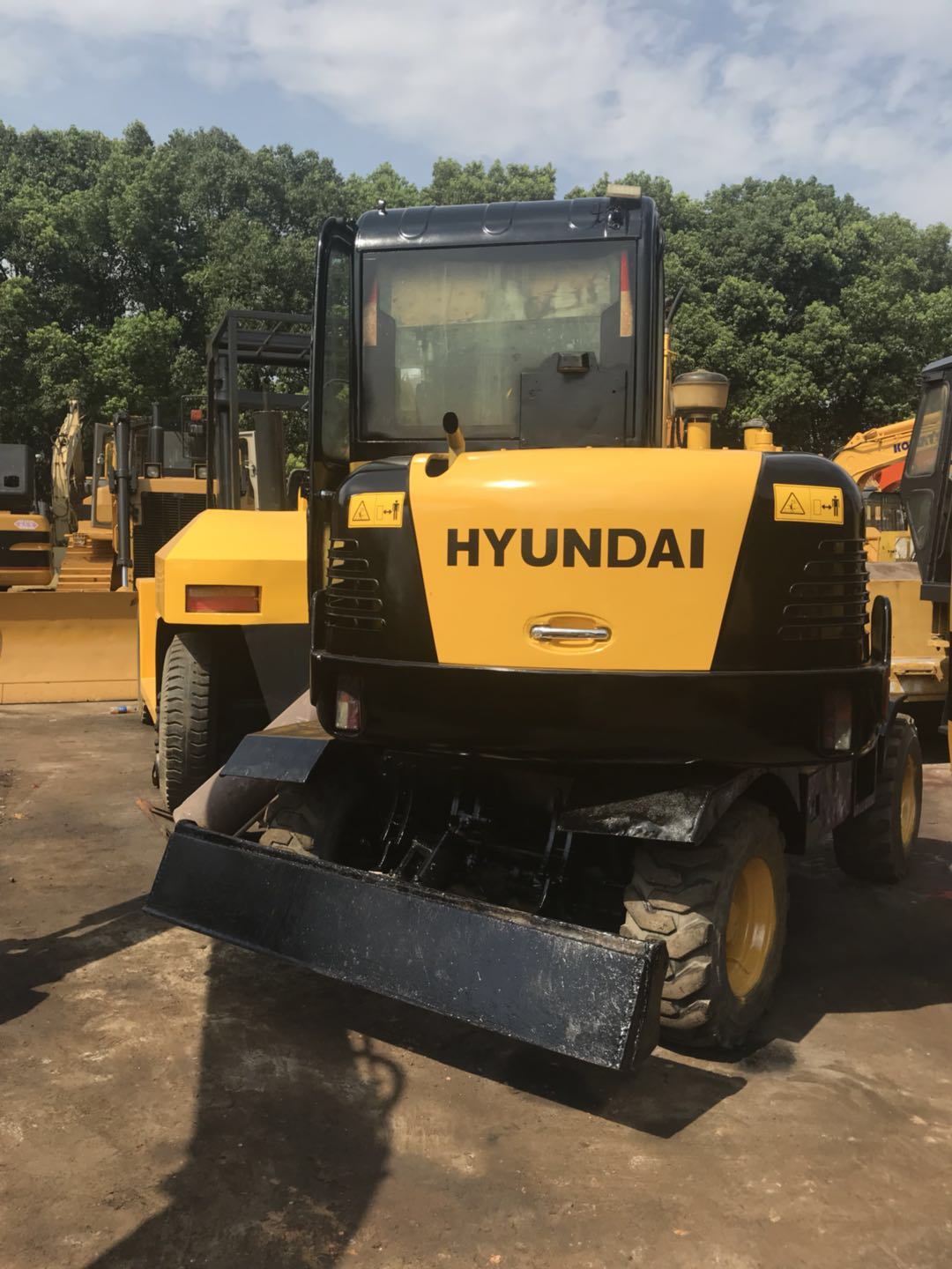Used Hyundai Crawler Excavator Hyundai 60W (6T) Wheel Excavator for Sale