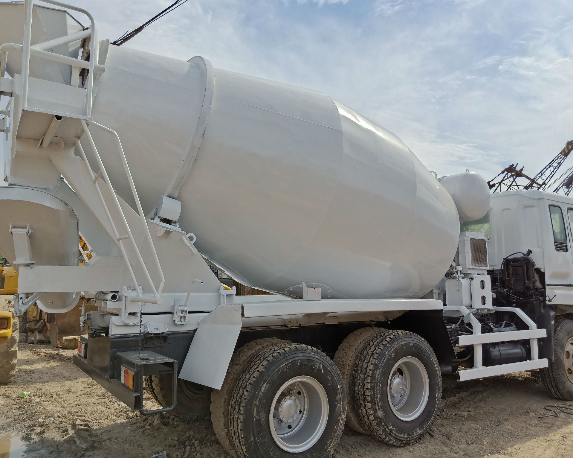 Used JAC Concrete Mixer Made in China in Good Condition