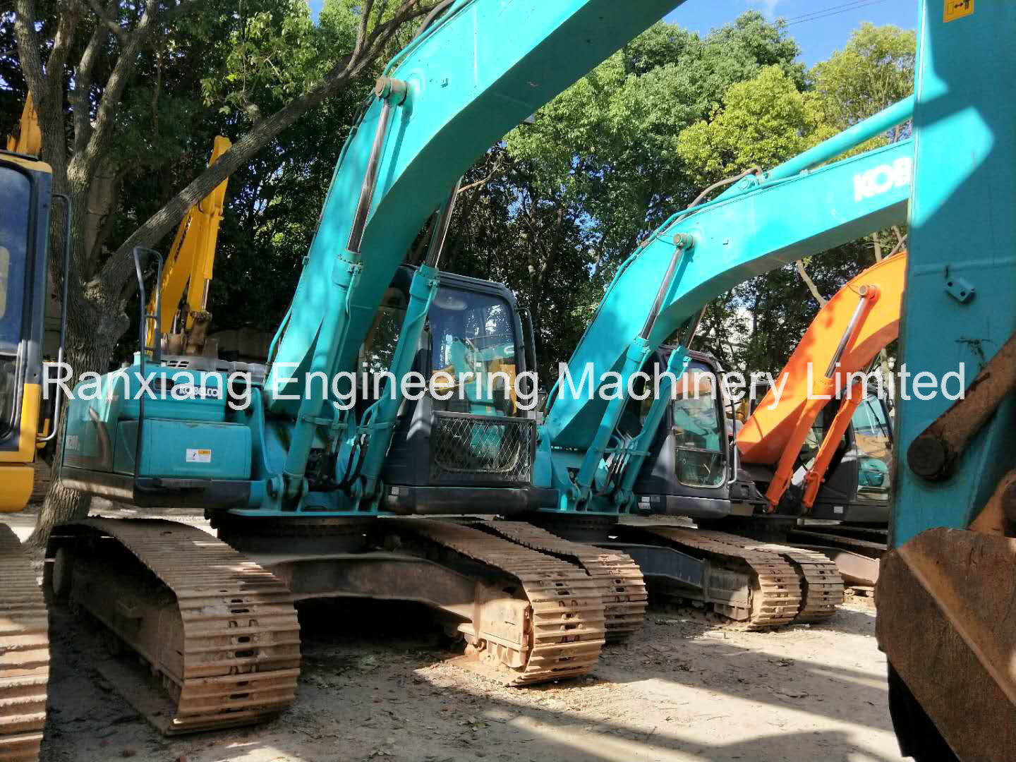 
                Used Kobelco Excavator Sk200-8 Japan Excavator
            