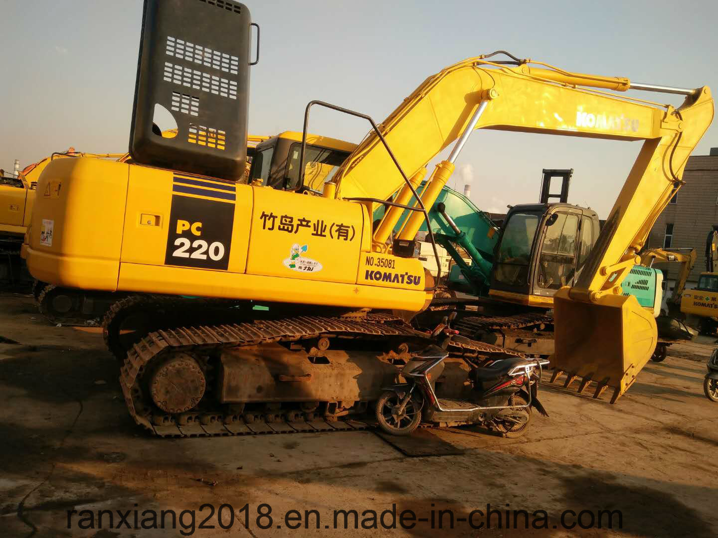 Used Komatsu 220 Crawler Excavator Original Japan for Sale