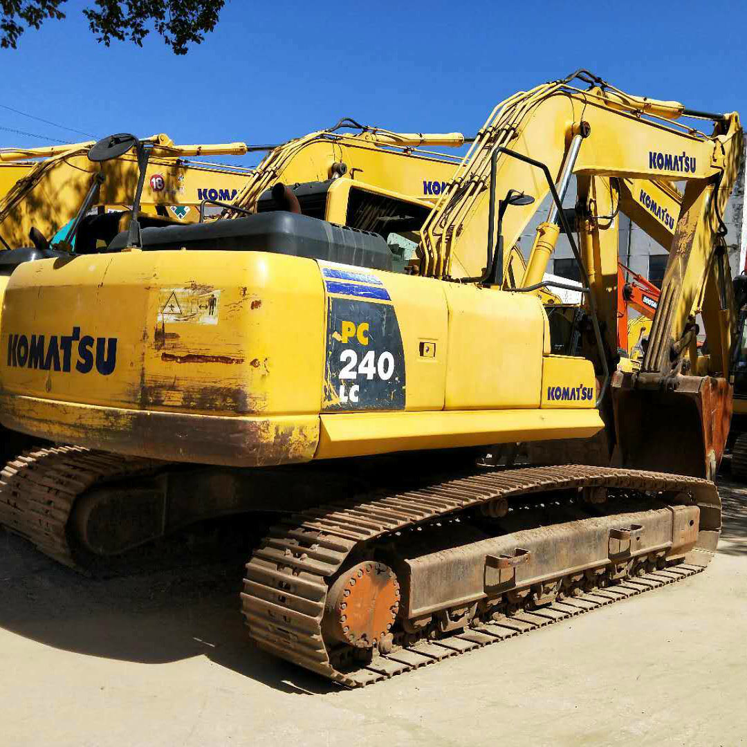 
                Используется Komatsu PC240 экскаватор дешевые цены
            