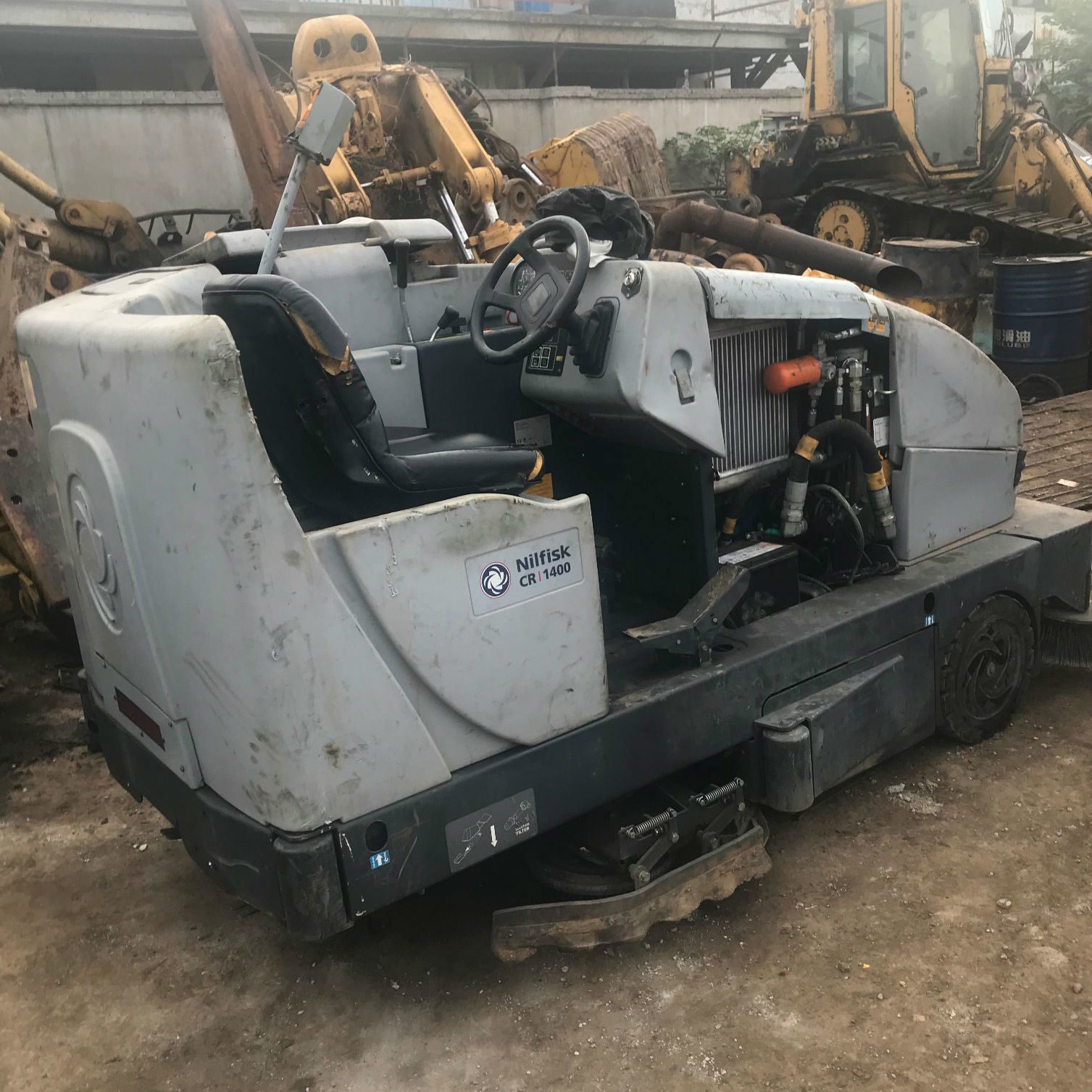 Used Nilfisk Sweeper / Used Nilfisk Cr1400s Combination Sweeper/ Floor Sweeper