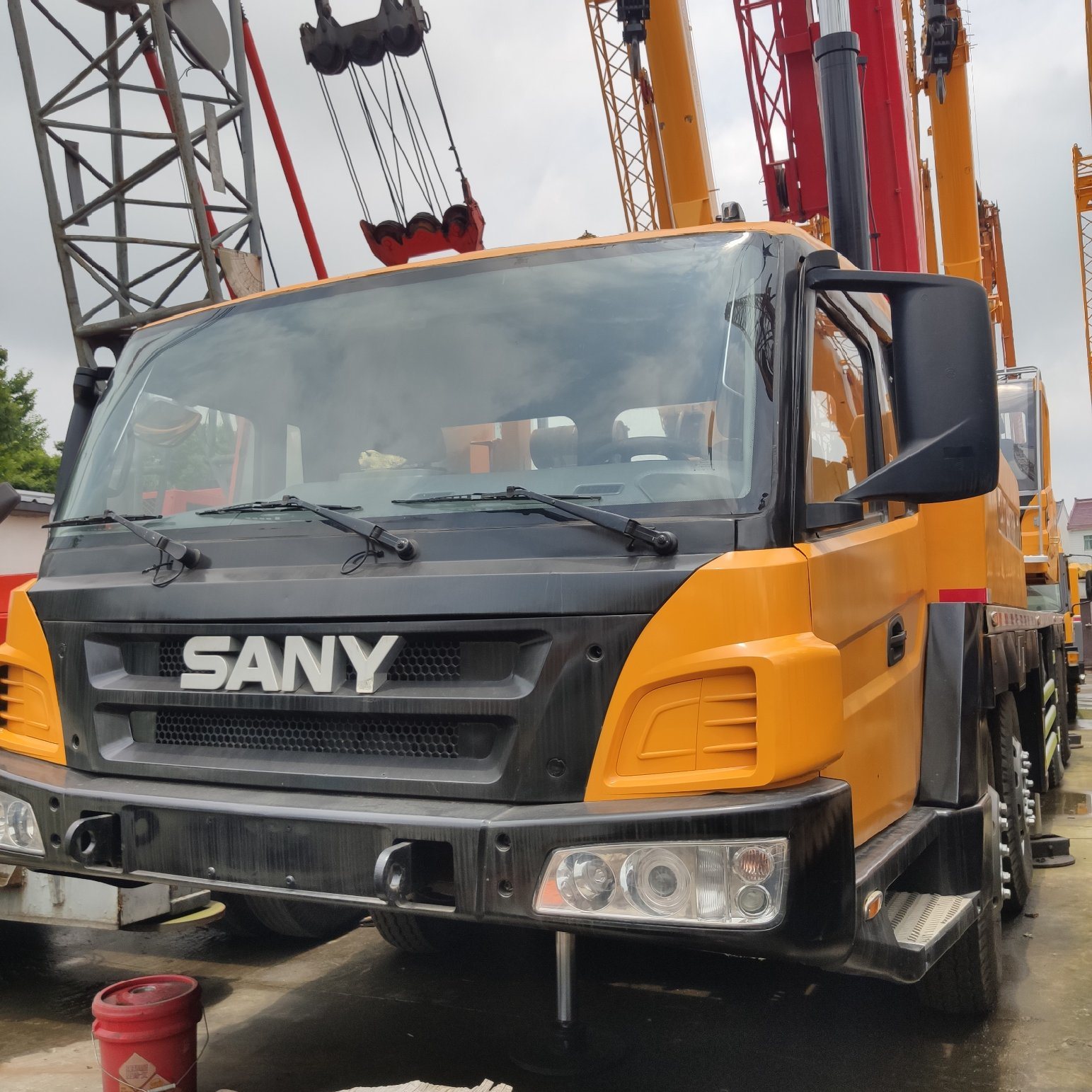 
                Usa Sany QY25c grúa móvil utiliza 25t Camión grúa, QY25c, QY50c, QY75c, 25t, 50t, 75t 100t Camión grúa / Sany grúa de 75 ton.
            