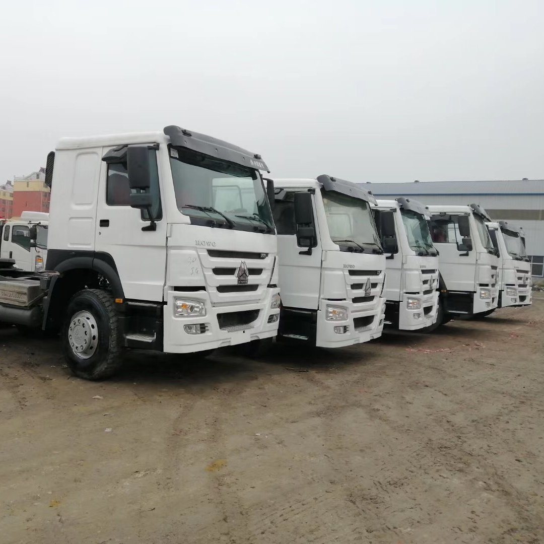 Chine 
                Utilisé Sinotruck HOWO 371HP 375HP tête camion tracteur 6X4 10 Conduire le tracteur à roues chariot
             fournisseur