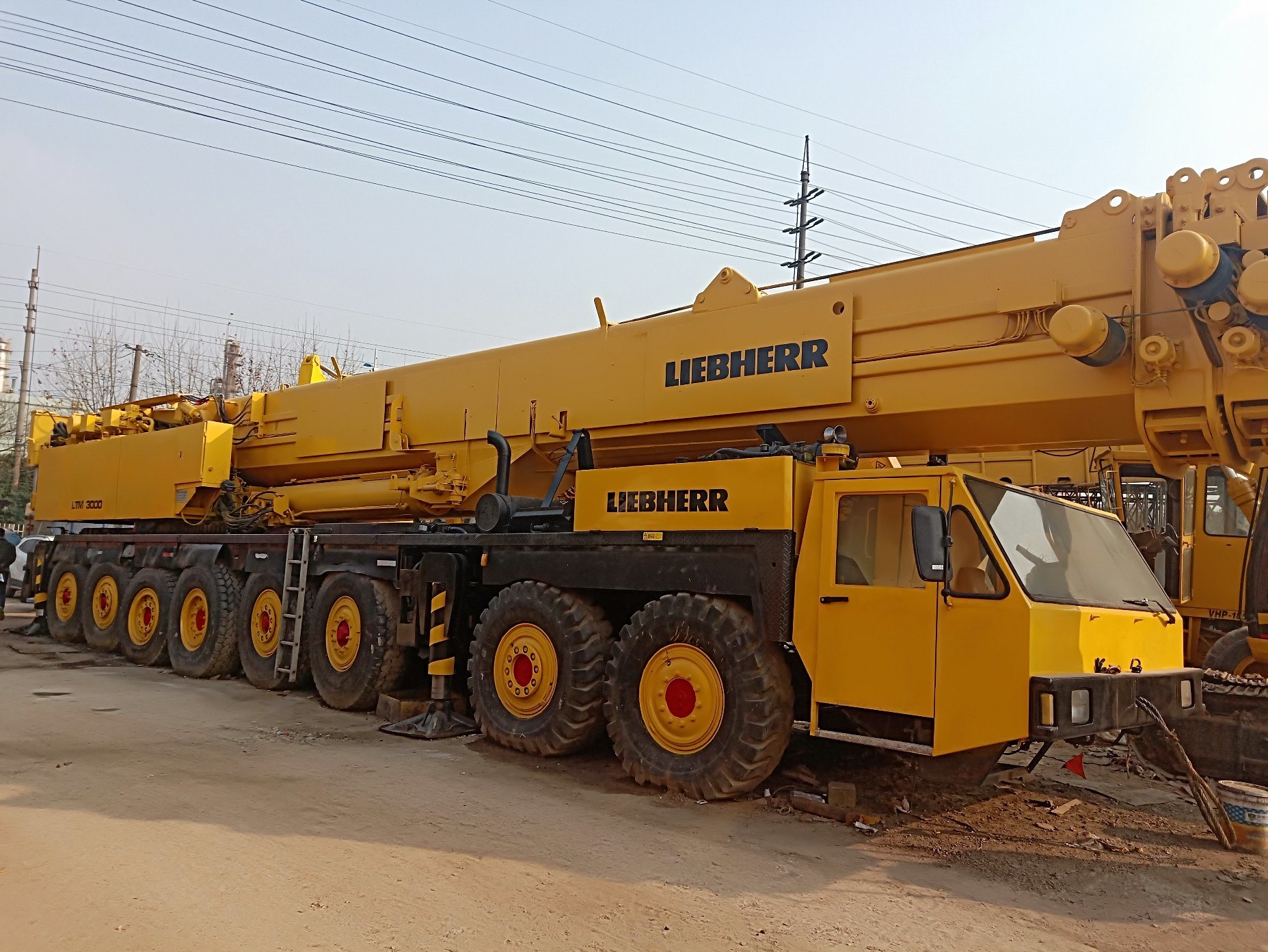 Used Truck Crane 300ton From Germany/ Liebherr Brand 300ton Truck Crane in Good Working Conditin