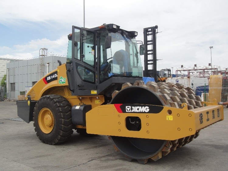 Customized Construction Machinery Static Compactor 14t Single Drum Vibratory Rollers