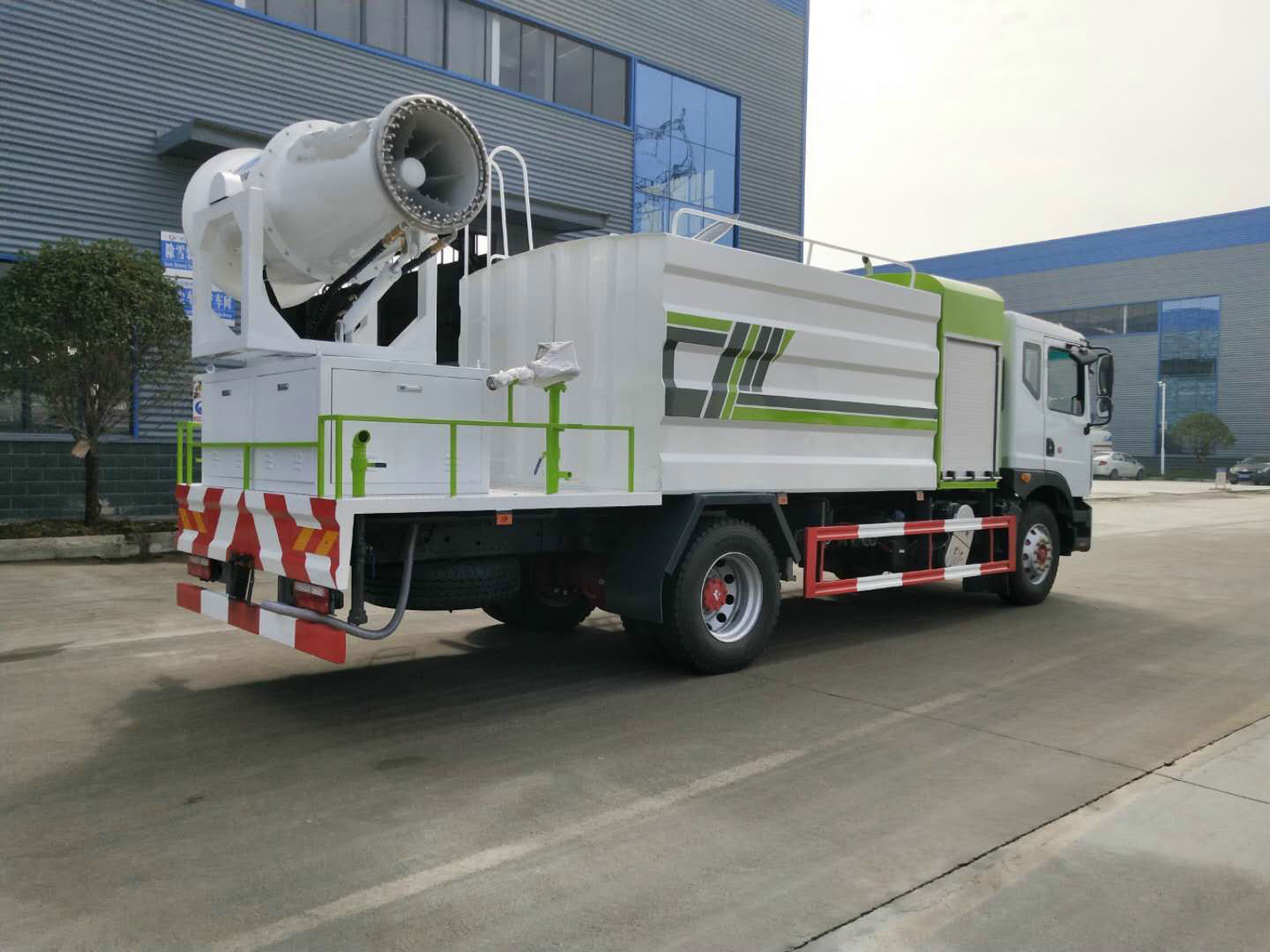 China 
                Dongfeng Small desinfection Vehicle Fog Gun Truck te koop
             leverancier