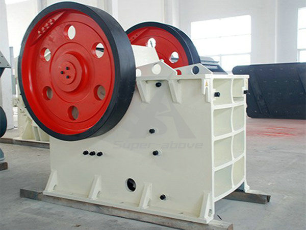 
                Elektromotor-Felsen-Steinzerquetschenkiefer-Zerkleinerungsmaschine von China
            