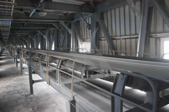 Fixed Type Rubber Belt Conveyor with Hopper for Sale