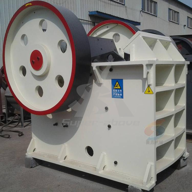 China 
                高品質の高い有効性鉱山の粉砕機の砕石機の顎粉砕機
             supplier