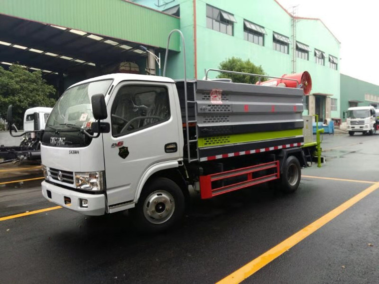 High Quality Vehicle Spray Disinfectant / Disinfectant Sprayer Pot / Disinfection Spray Truck