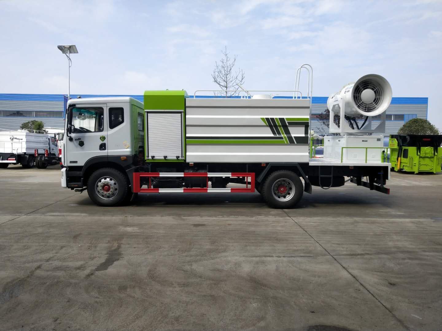 China 
                Mist desinfecterend System Truck 100 m desinfecterend middel voor de sproeimachine met sprinklerinstallatie Vrachtwagen
             leverancier