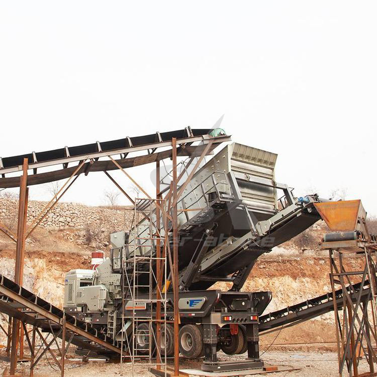 Mobile Cone Crushing Plant Stone Crusher in Peru for Sale