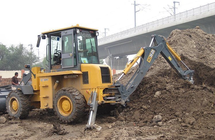China 
                Tractor de escavação pequeno retroescavadora chinesa com balde com o melhor Preço
             fornecedor