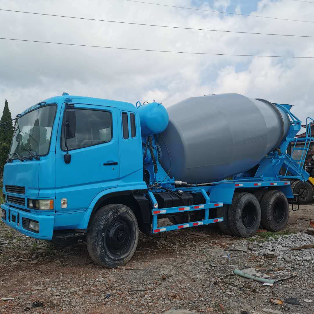 Used Concrete Mixer Truck with Good Condition