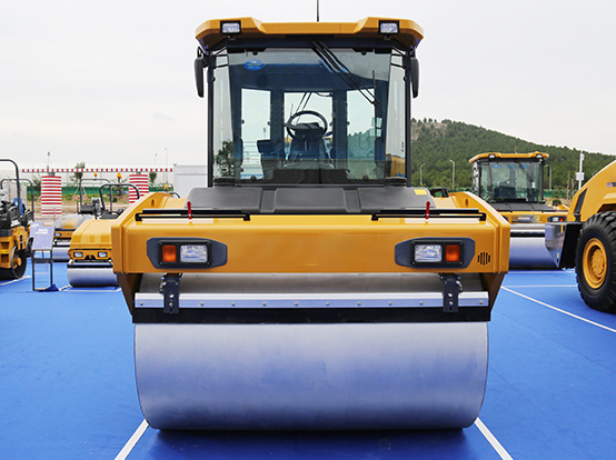 China 
                12 Tons Small Road Roller Xd123s Cheap Price
             supplier