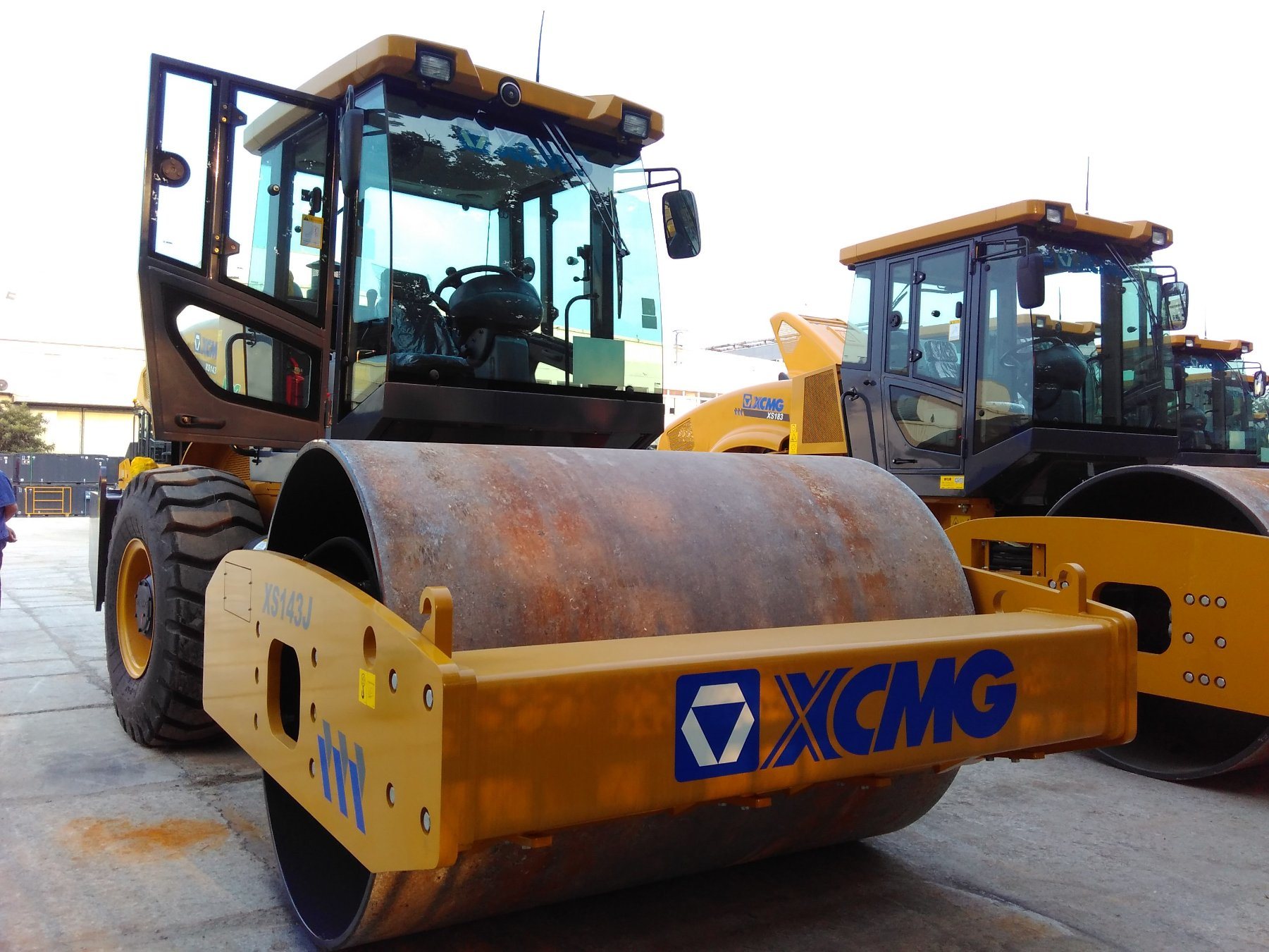 14 Ton Single Drum Vibratory Road Roller Xs143j on Sale