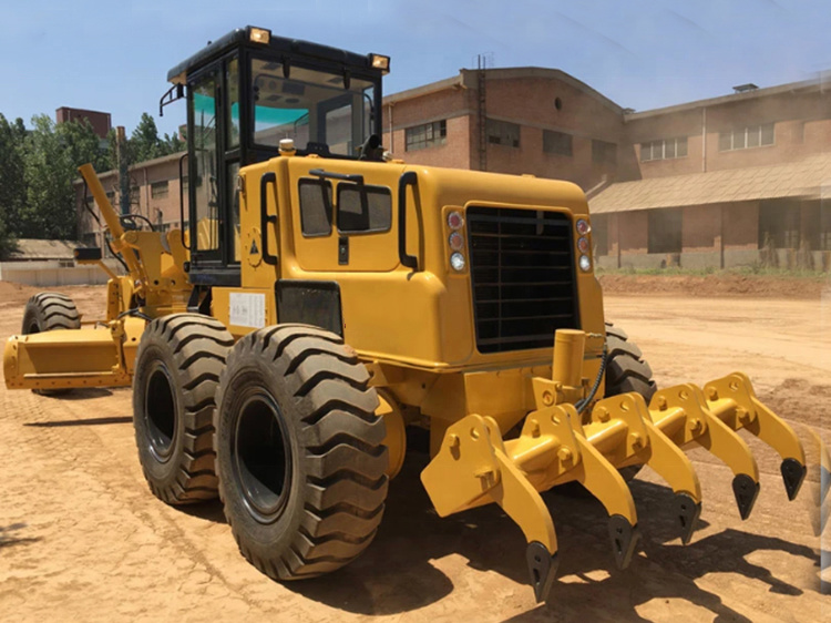 
                16.9ton Lutong Motor Grader with 4m Blade 158kw Imported Engine Py220c
            