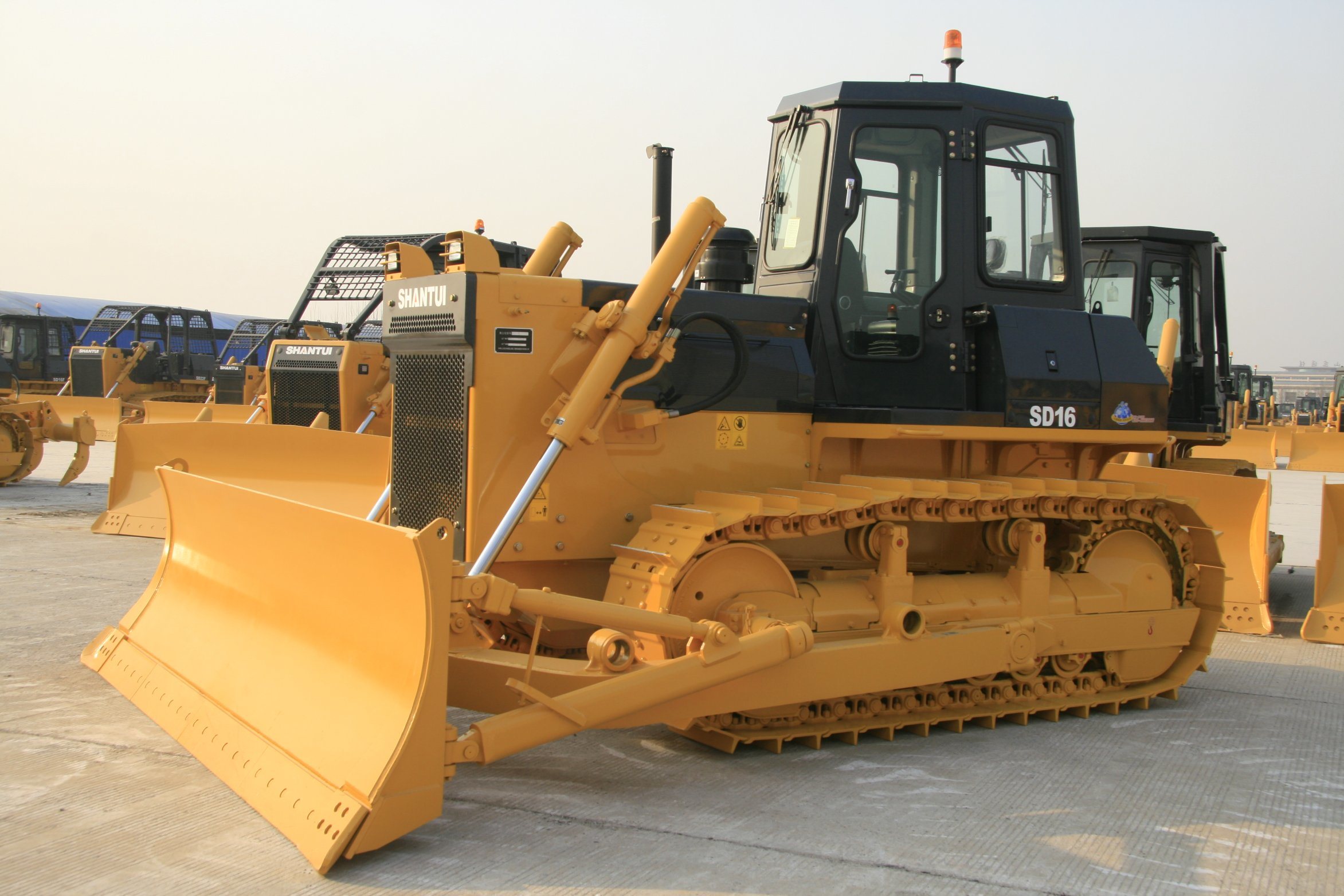 China 
                160HP Shantui Bulldozer trator de esteiras marca com preço barato (SD16)
             fornecedor