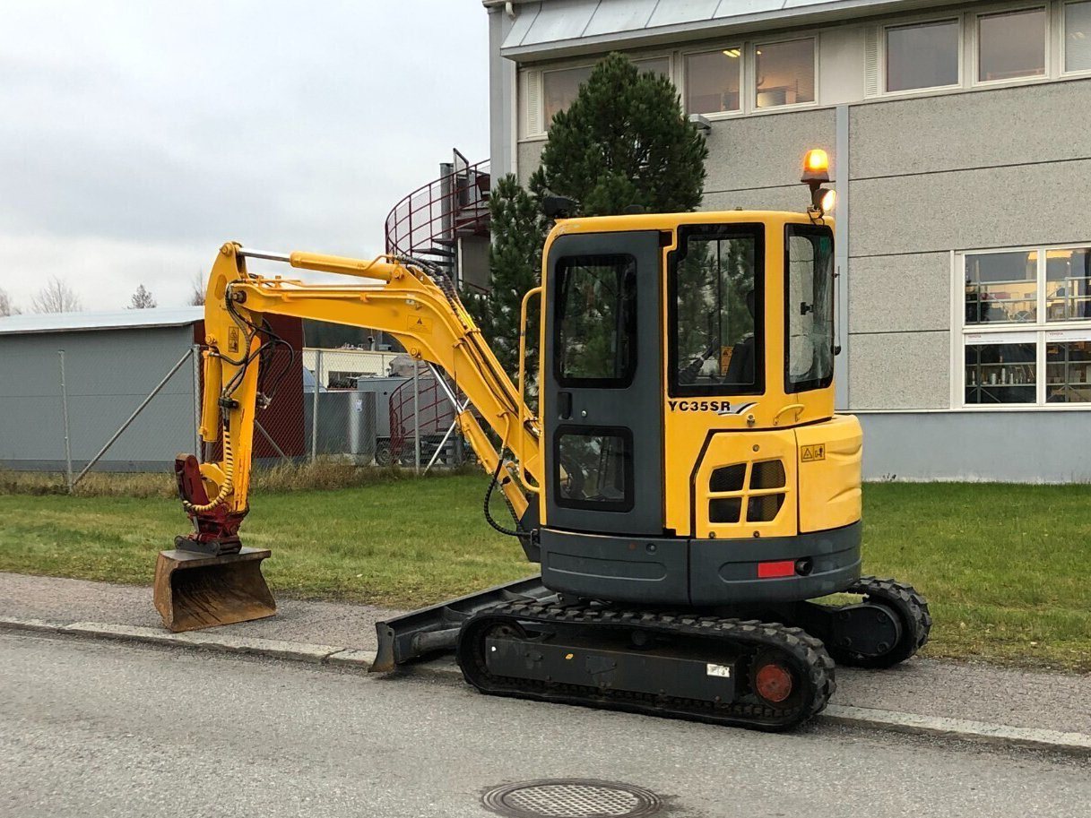 3.5 Ton Mini Crawler Excavator Track Digger with Swing Boom and Retractable Chassis