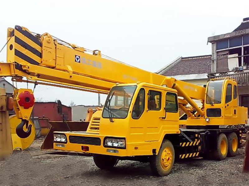 35 Ton Rough Terrain Crane with Two-Axle Loading Chassis Rt35