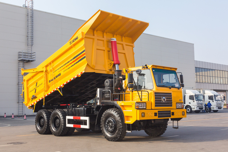 375HP Mining Dump Truck with Spare Parts for Sale