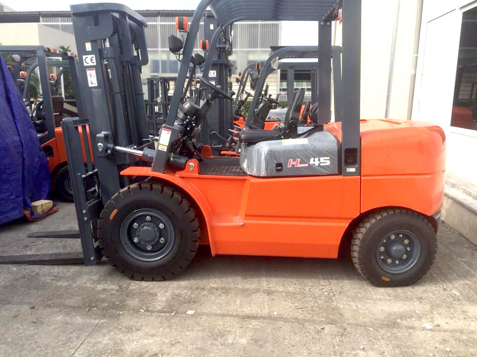 4.5 Ton Forklift Cpcd45 Excellent Quality Diesel Truck for Sale to Philippines