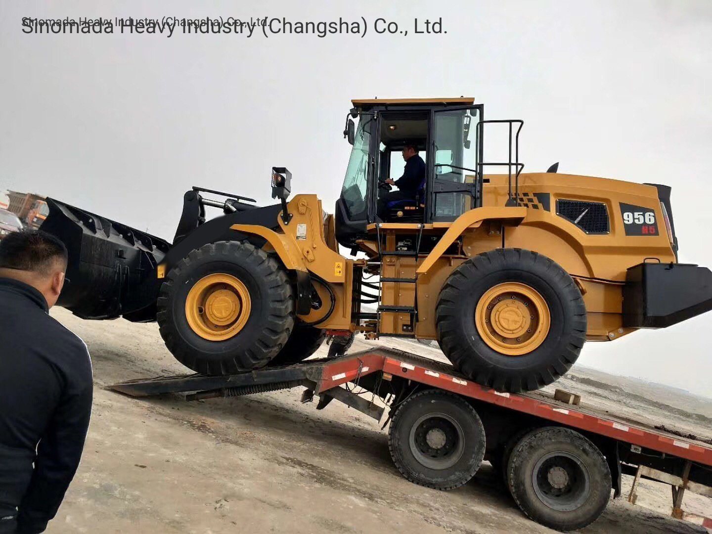 China 
                5 toneladas de la cuchara cargadora de ruedas 3cbm Syl956h5 con tenazas de registro
             proveedor