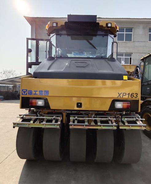 6 Tons XP163 Small Diesel Engines Pneumatic Road Roller for Sale