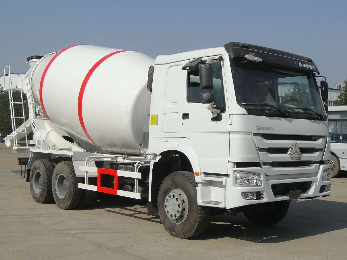 
                6x4 コンクリートミキサー機械トラック 12cbm 販売のための低価格
            