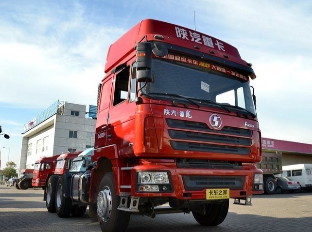 6X4 Tractor Pulling Truck Shacman F3000 Tractor Head