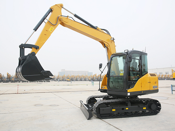 Chine 
                8 tonnes mini hydraulique excavatrice chenillée Digger XE80d avec 0.33cbm godet
             fournisseur