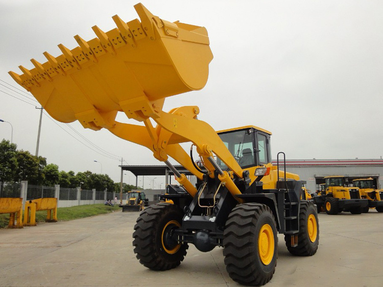 9 Ton Heavy Duty Changlin Wheel Loader 996 with 5 Cbm Capacity